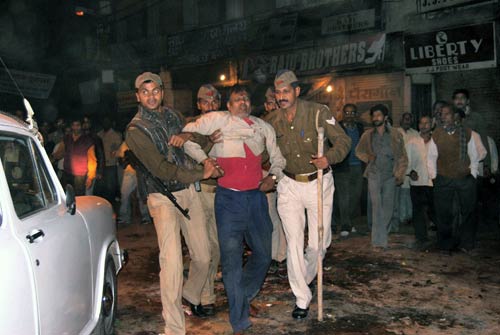 बनारस में हुए ब्‍लास्‍ट की तस्‍वीरें | घाटों का शहर