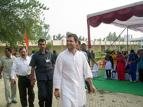 साल 2010 में इन्‍होंने बटोरी सुर्खियां |   2010 की टॉप फिल्‍में