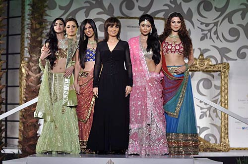 'फैशन' की नज़र से 'साल 2010' | फैशन की दीवानी सुंदरियां