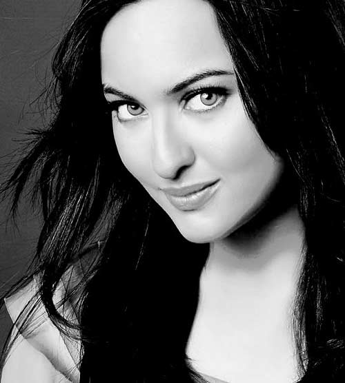 24 की हुई 'रज्‍जो' | बॉलीवुड की सबसे सेक्‍सी दुल्‍हन