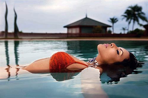 किंगफिशर कैलेंडर की मादकता | किंगफिशर कैलेंडर 2011