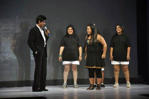 रैंप पर बिकनी मॉडल्‍स | 'सात खून...' में प्रियंका