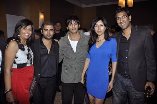 रैंप पर बिकनी मॉडल्‍स | 'सात खून...' में प्रियंका