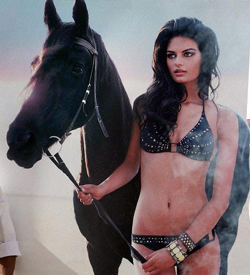 किंगफिशर कैलेंडर की मादकता | किंगफिशर कैलेंडर 2011