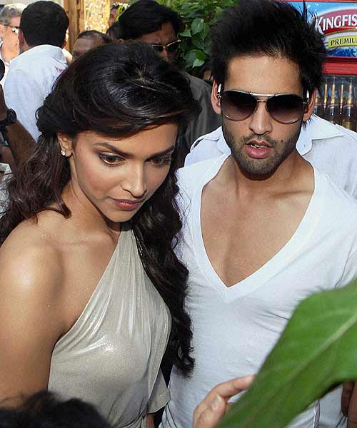 किंगफिशर कैलेंडर की मादकता | किंगफिशर कैलेंडर 2011