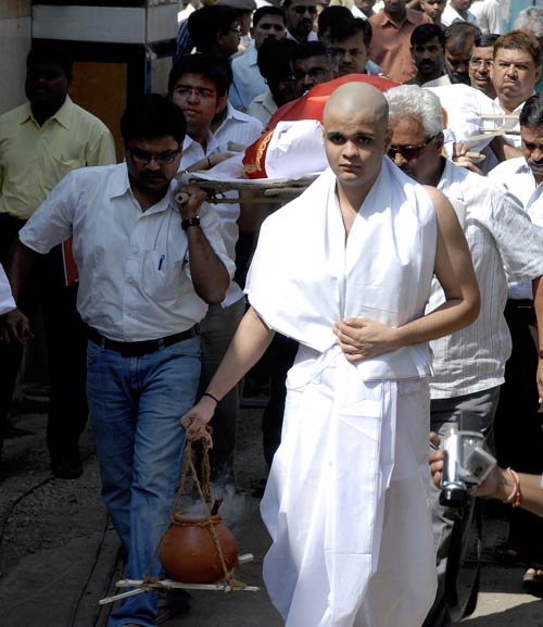 राजनीतिक घटनाक्रम 2010  |   साल की टॉप फिल्‍में