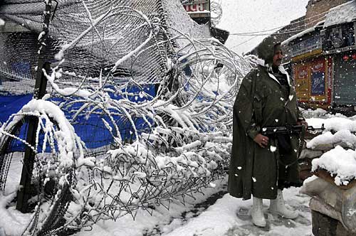 कश्मीर में मौसम की पहली बर्फबारी | '...तो लौटेगा हिमयुग’