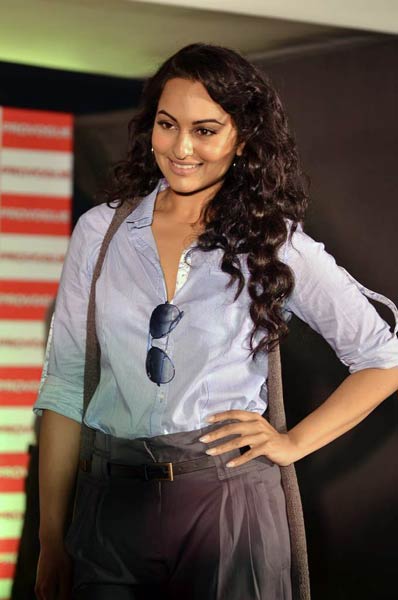 24 की हुई 'रज्‍जो' | बॉलीवुड की सबसे सेक्‍सी दुल्‍हन