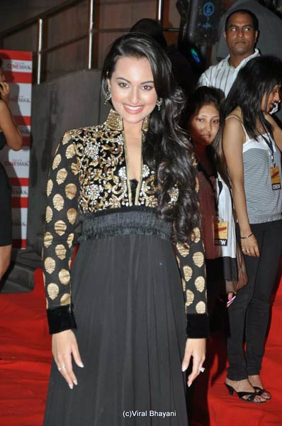 24 की हुई 'रज्‍जो' | बॉलीवुड की सबसे सेक्‍सी दुल्‍हन