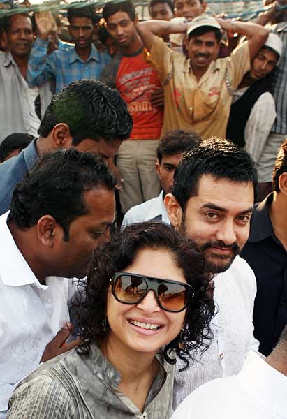 गणतंत्र दिवस पर धोबी घाट पहुंचे आमिर