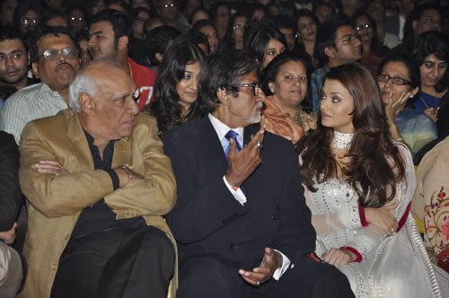 अप्‍सरा अवॉर्ड में सितारों की धूम । सितारों की मस्‍ती