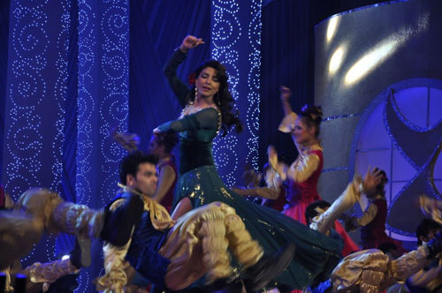 अप्‍सरा अवॉर्ड में सितारों की धूम । सितारों की मस्‍ती