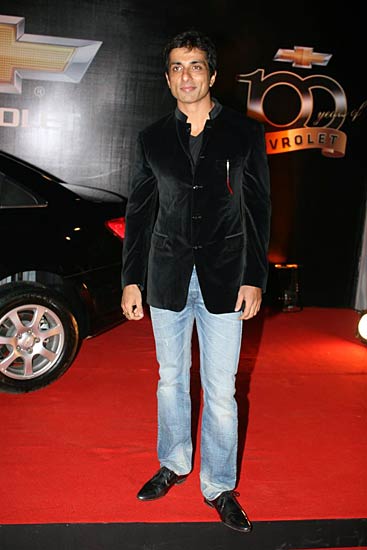 अप्‍सरा अवॉर्ड में सितारों की धूम । सितारों की मस्‍ती