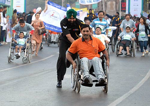 मैराथन में जमकर दौड़ी मुंबई...