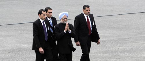 संगीत और प्रकाश से रोशन हुआ विजय चौक