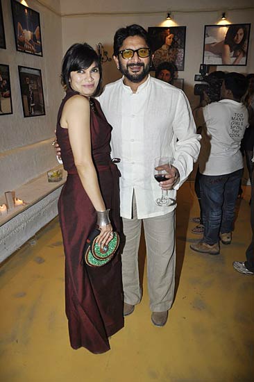 डब्बू रतनानी ने लांच किया कैलेंडर | कैलेंडर की मादकता