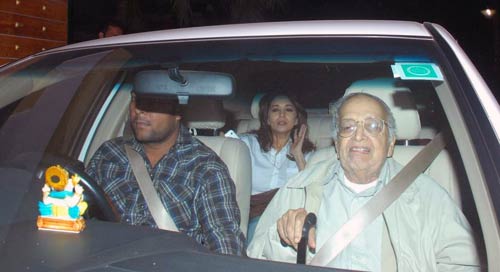 'धोबी घाट' की स्‍पेशल स्‍क्रीनिंग  | हसीनों की दिलकश अदाएं