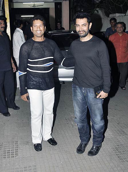 'धोबी घाट' की स्‍पेशल स्‍क्रीनिंग  | हसीनों की दिलकश अदाएं