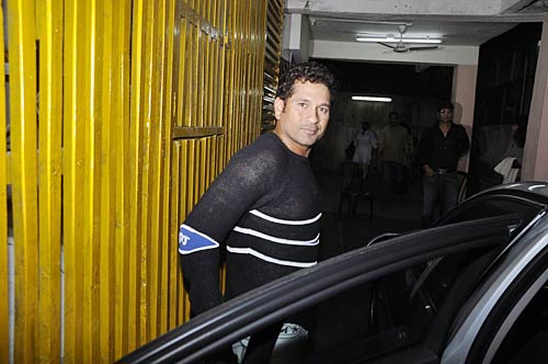 'धोबी घाट' की स्‍पेशल स्‍क्रीनिंग  | हसीनों की दिलकश अदाएं