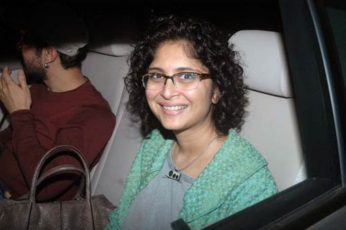 'धोबी घाट' की स्‍पेशल स्‍क्रीनिंग  | हसीनों की दिलकश अदाएं