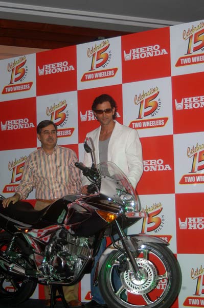 बर्थडे ब्‍वॉय रितिक रोशन की शान | गीतों ने मचाया धमाल