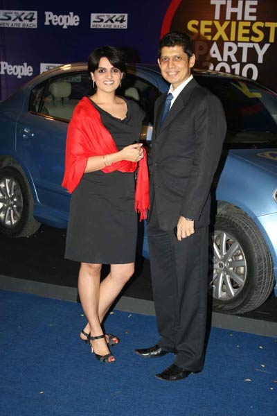 'द सेक्‍सियेस्‍ट पार्टी 2010' की रौनक | किंगफिशर का कैलेंडर