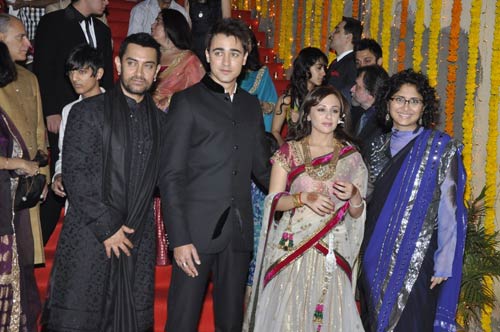 एक दूजे के हुए इमरान और अवंतिका |   इमरान ने की सगाई