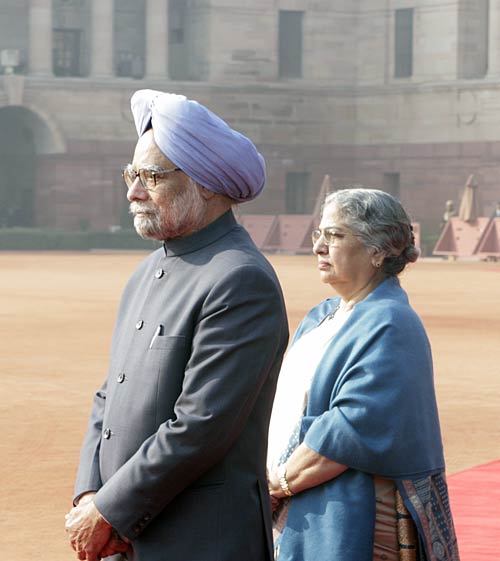 इंडोनेशियाई राष्‍ट्रपति का भव्‍य स्‍वागत