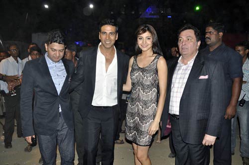 रेडियो मिर्ची अवॉर्ड्स की रंगीन शाम । सितारों की मस्‍ती