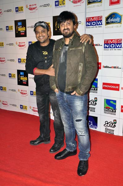 रेडियो मिर्ची अवॉर्ड्स की रंगीन शाम । सितारों की मस्‍ती