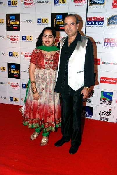 रेडियो मिर्ची अवॉर्ड्स की रंगीन शाम । सितारों की मस्‍ती