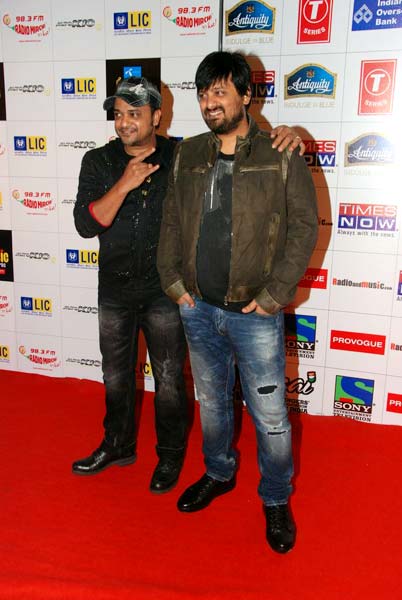 रेडियो मिर्ची अवॉर्ड्स की रंगीन शाम । सितारों की मस्‍ती