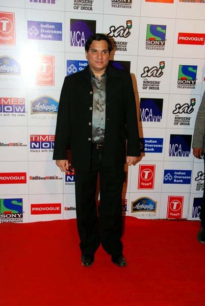 रेडियो मिर्ची अवॉर्ड्स की रंगीन शाम । सितारों की मस्‍ती