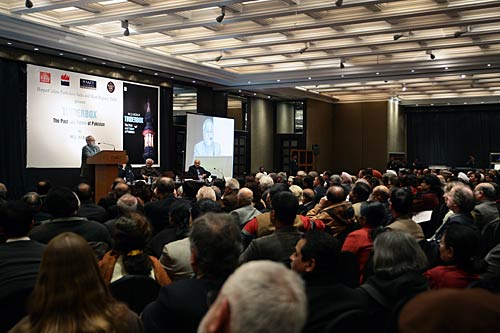 एमजे अकबर की पुस्‍तक का हुआ विमोचन