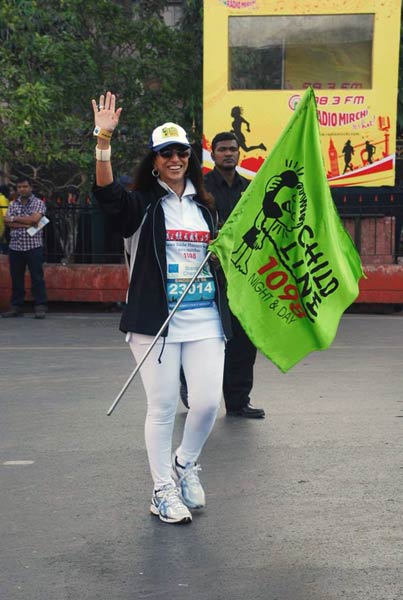 'मुंबई मैराथन-2011' में सितारों की झलक