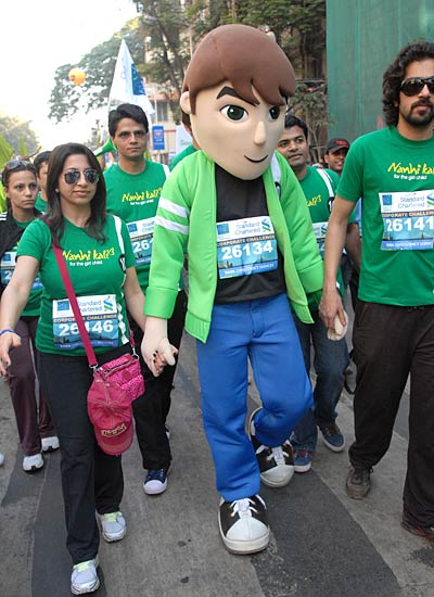 मैराथन में जमकर दौड़ी मुंबई...