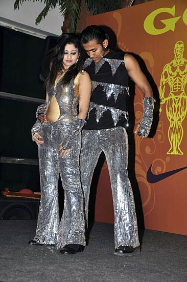 ‘गोल्डाज जिम 2011’ कलेंडर लॉन्च