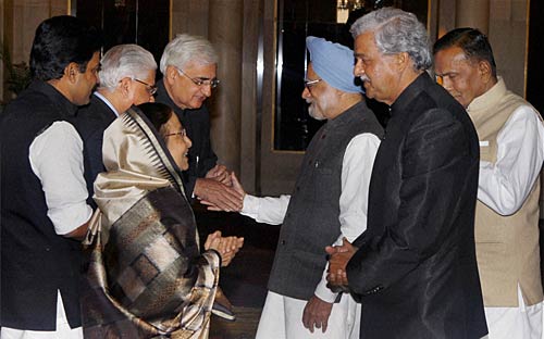 केंद्रीय मंत्रिमंडल में हुआ मामूली फेरबदल