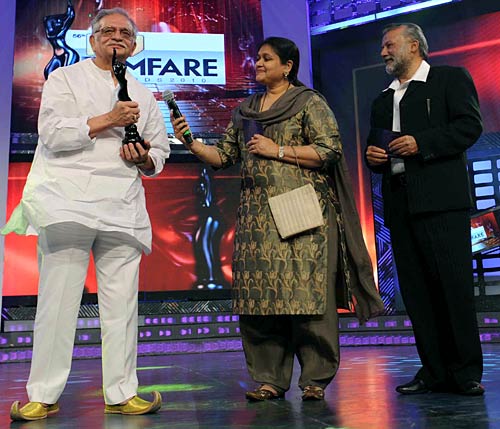 फिल्‍मफेयर में सितारों के जलवे | खूबसूरत चेहरे