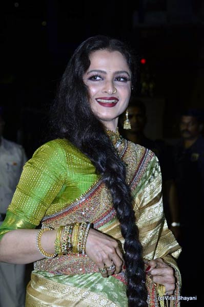 फिल्‍मफेयर समारोह के खूबसूरत सितारे । बिकनी मॉडल्‍स