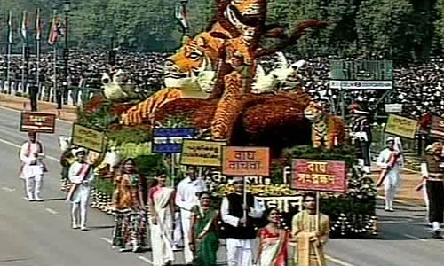 गणतंत्र दिवस पर राजपथ पर निकली परेड