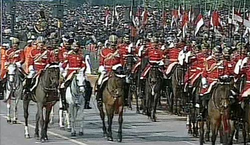 गणतंत्र दिवस पर राजपथ पर निकली परेड