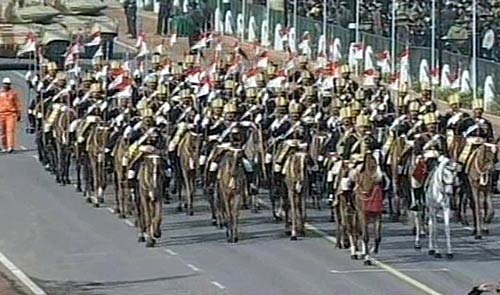 गणतंत्र दिवस पर राजपथ पर निकली परेड