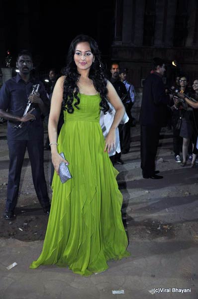 हसीनाओं से सजा फिल्‍मफेयर समारोह | अवार्ड्स के विजेता