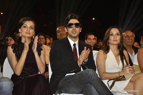 स्‍टार स्‍क्रीन अवॉर्ड की रंगीन शाम |    हुस्‍न जो दीवाना बना दे...