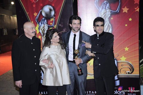 सितारों से सजा बालाजी अवॉर्ड समारोह... | सितारों की मौज