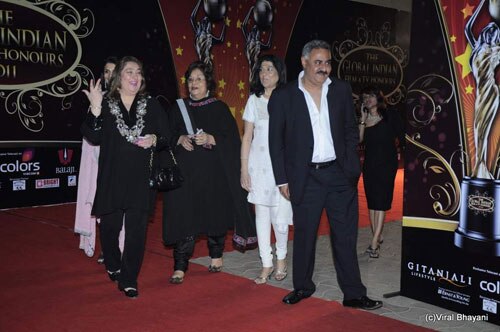 सितारों से सजा बालाजी अवॉर्ड समारोह... | सितारों की मौज