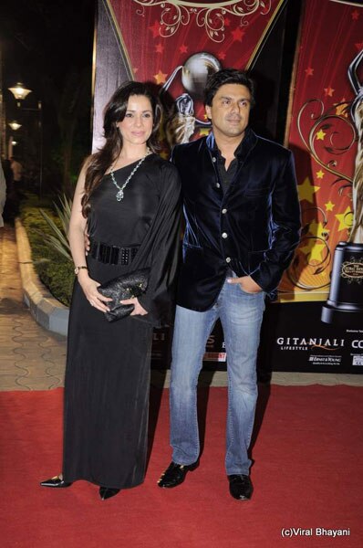 सितारों से सजा बालाजी अवॉर्ड समारोह... | सितारों की मौज