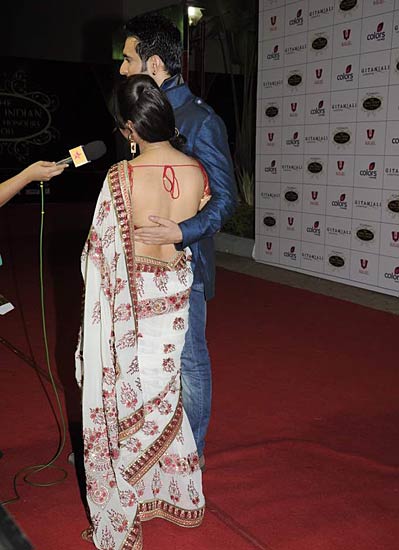 सितारों से सजा बालाजी अवॉर्ड समारोह... | सितारों की मौज