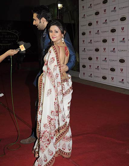 सितारों से सजा बालाजी अवॉर्ड समारोह... | सितारों की मौज